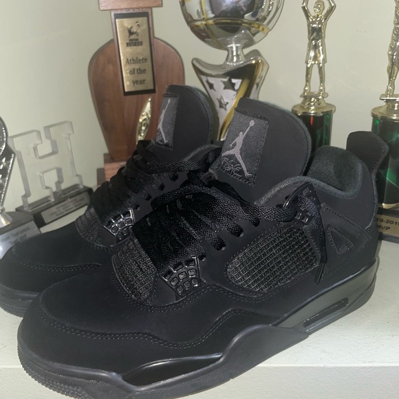 Jordan 4 Retro Black Cat (2020) - Picture 10 of 11